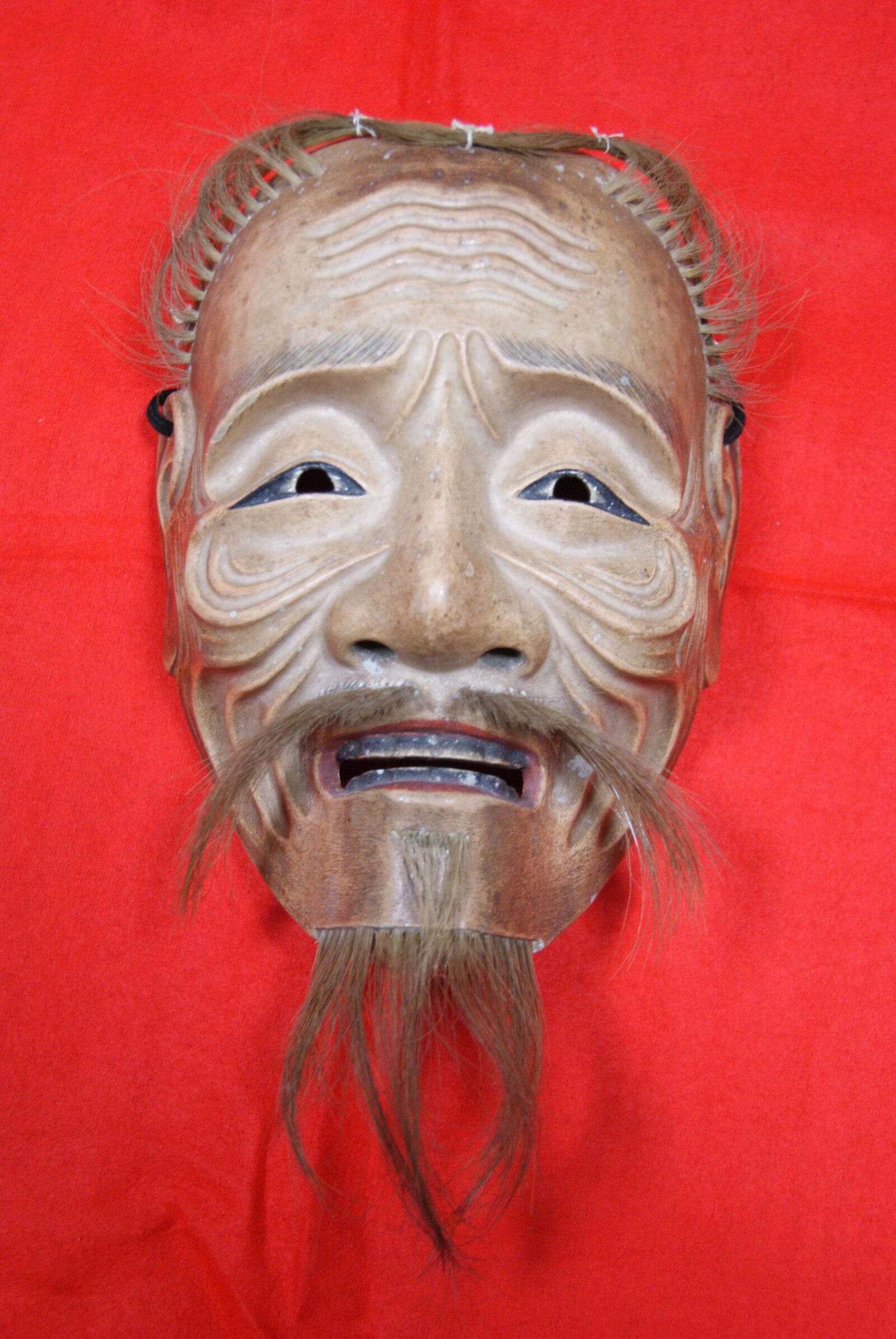 宇流冨志禰神社（うるふしねじんじゃ）