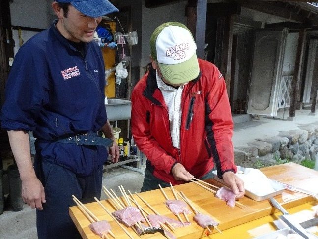 【6/3(水)・6/14(日)開催】なまずの蒲焼体験 in 田舎づくり古民家🏠